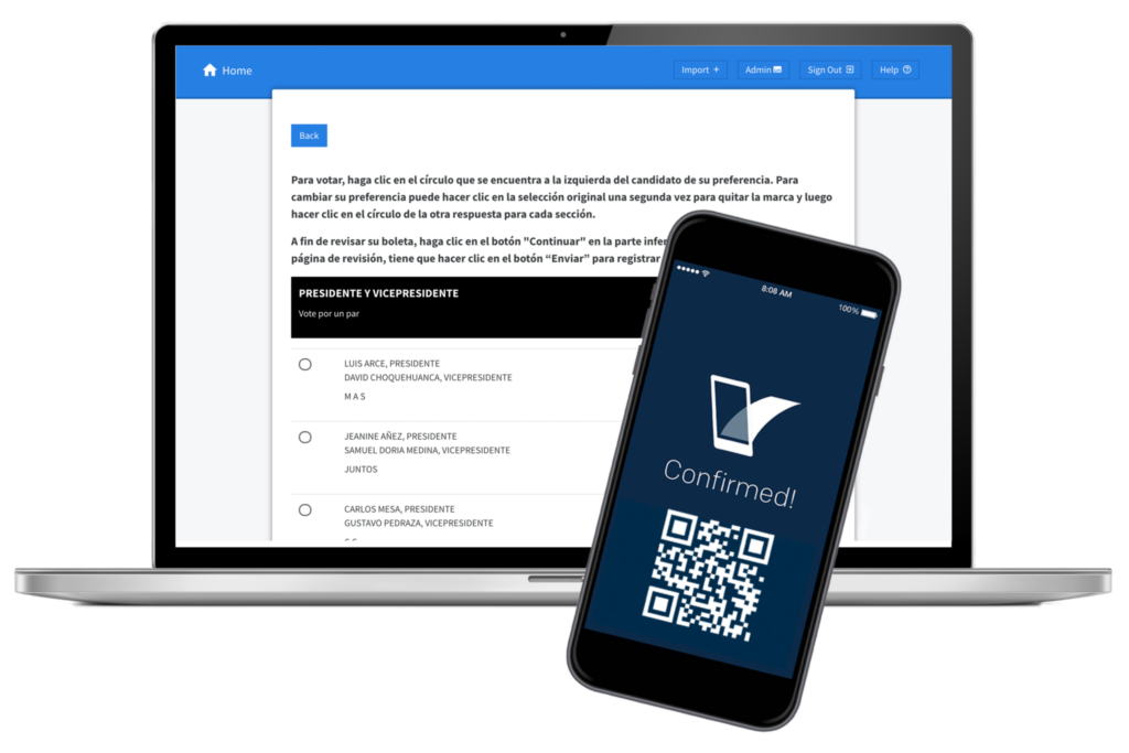 A smartphone with a confirmed screen and QR code in front of a laptop ballot in Spanish